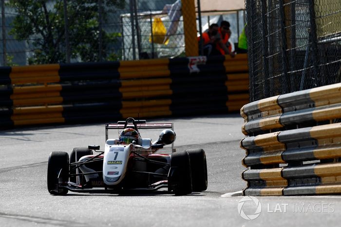 Callum Ilott, SJM Theodore Racing by Prema, Dallara Mercedes