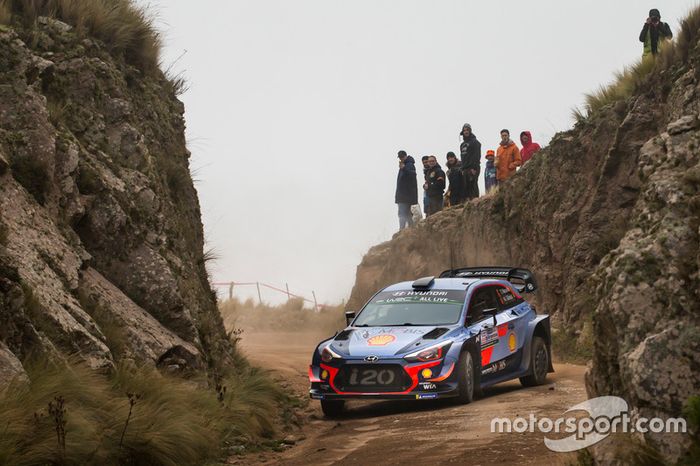 Thierry Neuville, Nicolas Gilsoul, Hyundai i20 WRC, Hyundai Motorsport