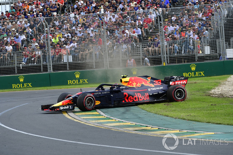 Max Verstappen, Red Bull Racing RB14 en tête à queue