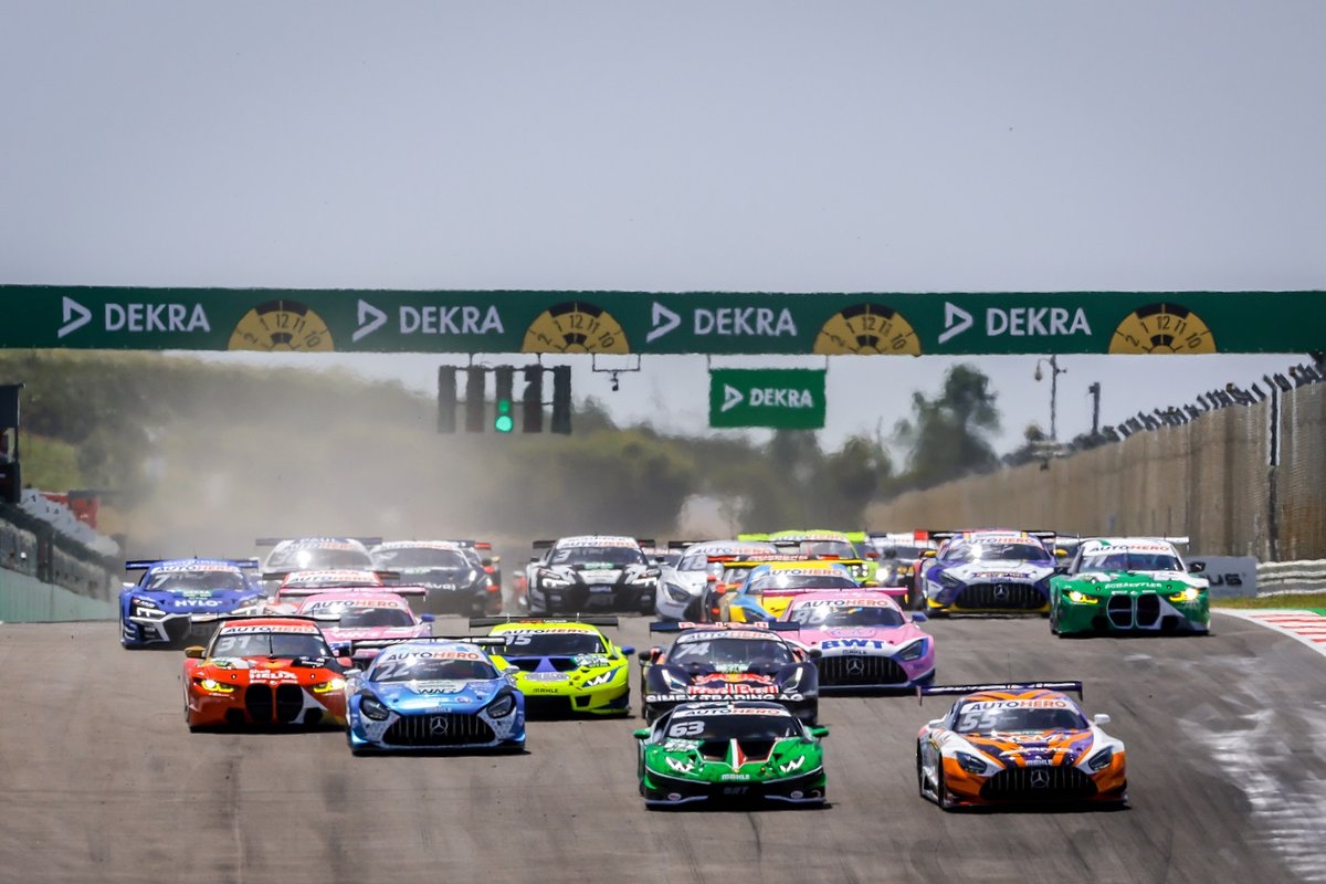 Pure raceactie © DTM