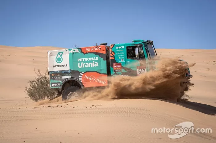 #517 Team De Rooy IVECO: Albert Llovera, Ferran Marco Alcayna, Marc Torres