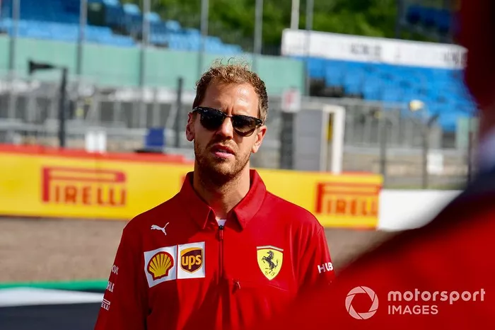 16 - Sebastian Vettel