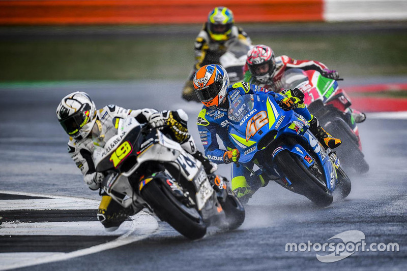 Plusieurs pilotes subissent l'aquaplaning