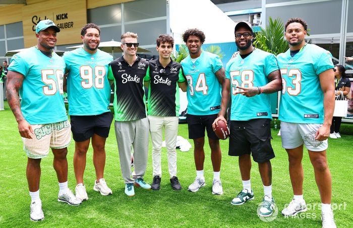 Nico Hulkenberg, Sauber, Gabriel Bortoleto, Sauber