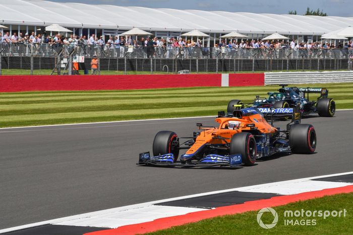 Lando Norris, McLaren MCL35M, Lance Stroll, Aston Martin AMR21