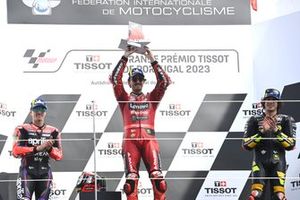 Maverick Vinales, Aprilia Racing Team, Francesco Bagnaia, Ducati Team, Marco Bezzecchi, VR46 Racing Team