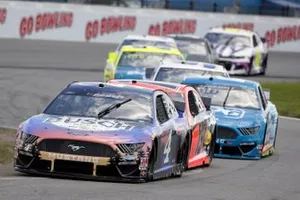 Kevin Harvick, Stewart-Haas Racing, Ford Mustang Busch Beer National Forest Foundation