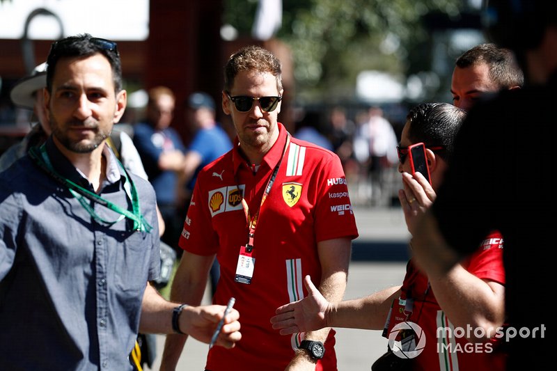 Sebastian Vettel, Ferrari, arriva in pista