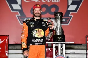 Martin Truex Jr., Joe Gibbs Racing, Toyota Camry Bass Pro Shops / TRACKER ATVs & Boats / USO wins