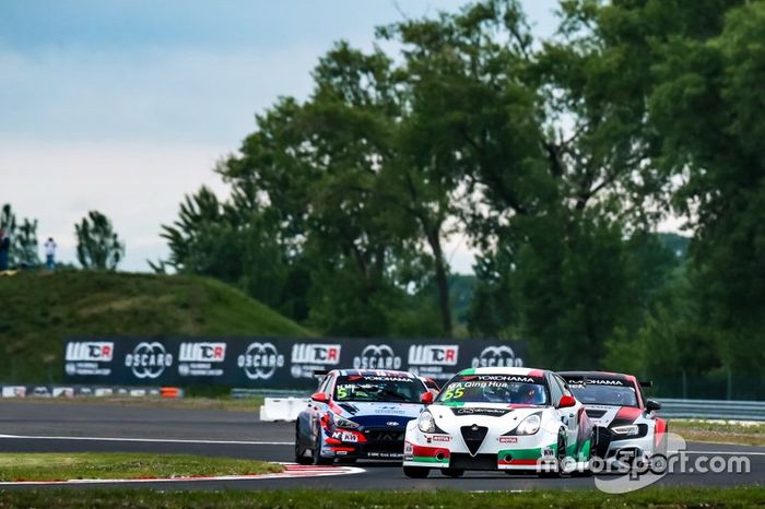Ma Qing Hua, Team Mulsanne Alfa Romeo Giulietta TCR