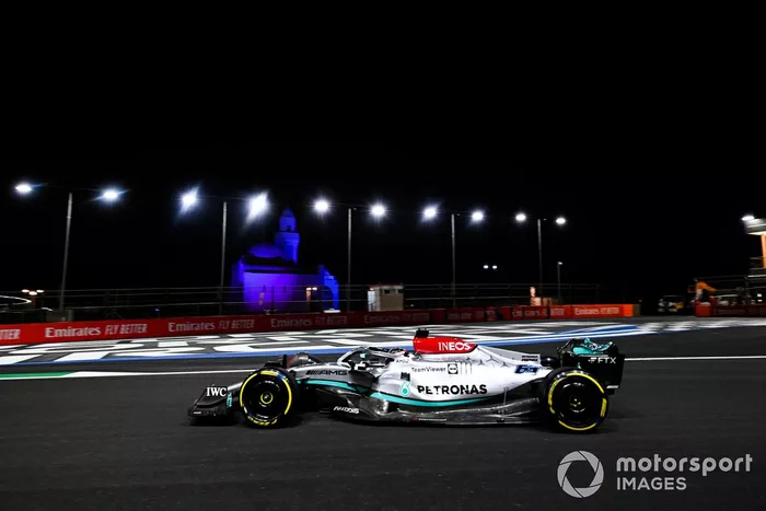 George Russell, Mercedes W13