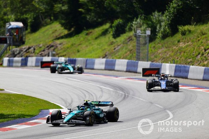 Fernando Alonso, Aston Martin AMR24, Alex Albon, Williams FW46, Lance Stroll, Aston Martin AMR24