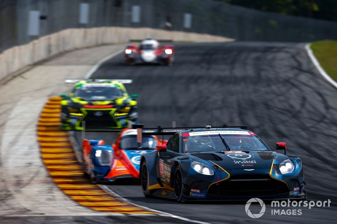 #23 Heart of Racing Team Aston Martin Vantage GT3 Evo: Ross Gunn, Alex Riberas