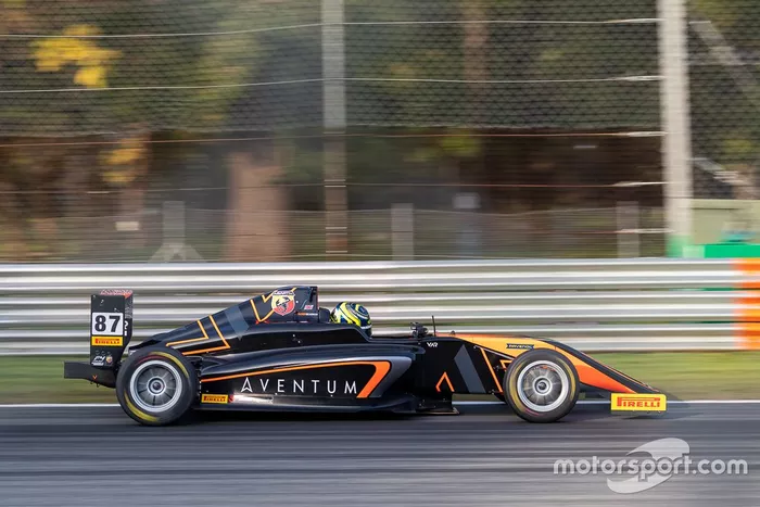 Oliver Bearman, Van Amersfoort Racing