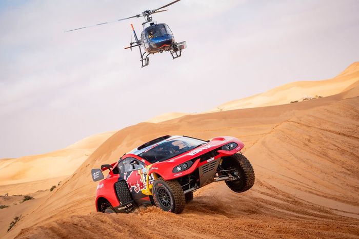 #211 Bahrain Raid Xtreme Prodrive: Sebastien Loeb, Fabian Lurquin