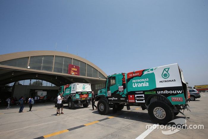 #508 Team De Rooy Iveco: Maurik van den Heuvel, Martijn van Rooij, Peter Kuijpers  