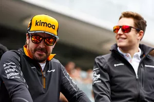Fernando Alonso, McLaren, met Stoffel Vandoorne, McLaren