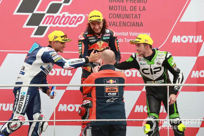 Podio: ganador, Can Oncu, Red Bull KTM Ajo, segundo Jorge Martin, Del Conca Gresini Racing, tercero, John McPhee, CIP Green Power, Aki Ajo, Ajo Motorsport Team Principal