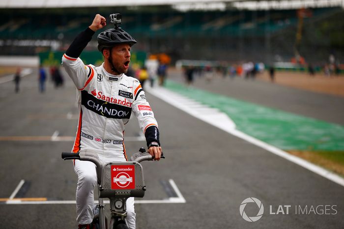 Jenson Button, McLaren, con Bicicletas Santander