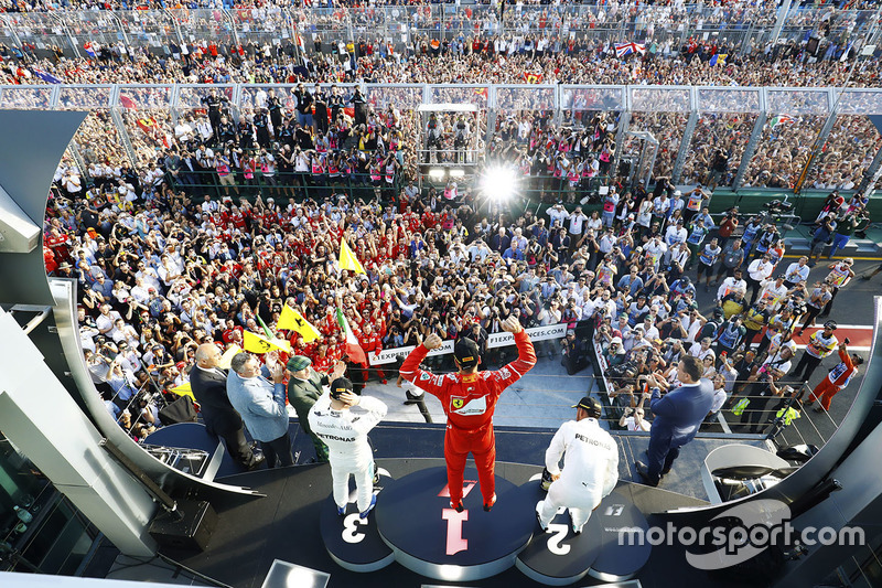 1. Podio: ganador de la carrera Sebastian Vettel, Ferrari, segundo lugar Lewis Hamilton, Mercedes AMG F1 y tercer lugar Valtteri Bottas, Mercedes AMG F1