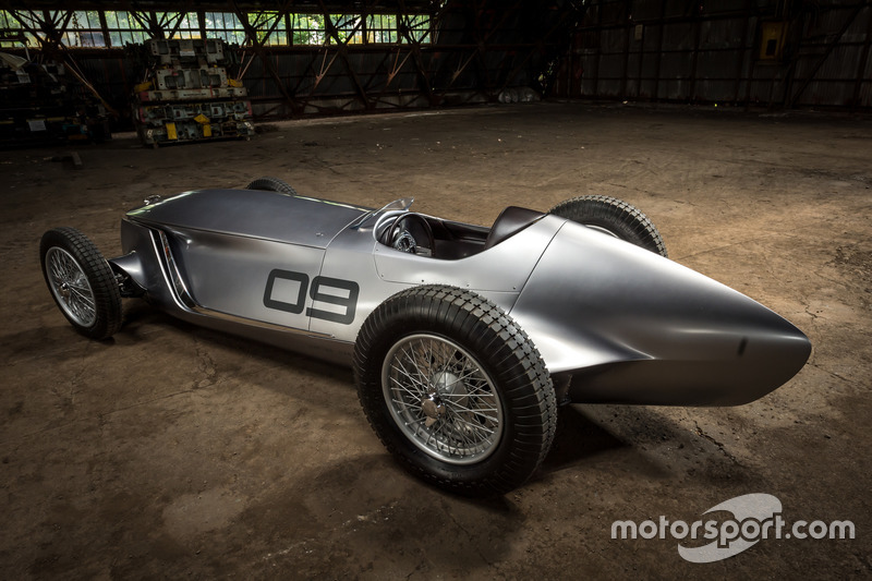Infiniti Prototype 9