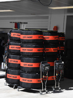 Pirelli tyres