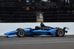 Хуан-Пабло Монтойя тестирует машину Chevrolet IndyCar 2018 года