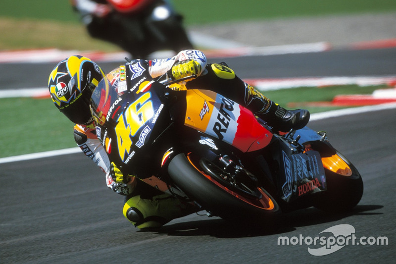 <img src="http://cdn-1.motorsport.com/static/custom/car-thumbs/MOTOGP_2017/RIDERS_NUMBERS/Rossi.png" width="55" /> 25. Гран Прі Японії-2003