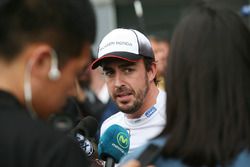 Fernando Alonso, McLaren with the media