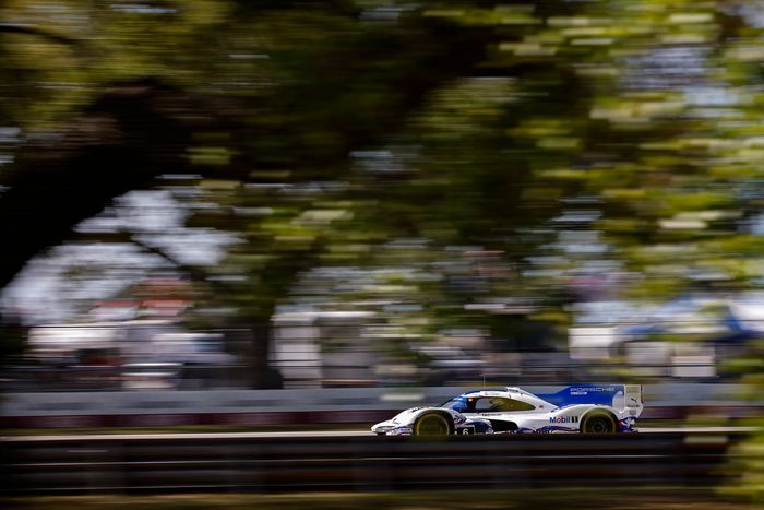 #6 Porsche Penske Motorsport Porsche 963: Laurens Vanthoor, Kevin Estre, Matt Campbell