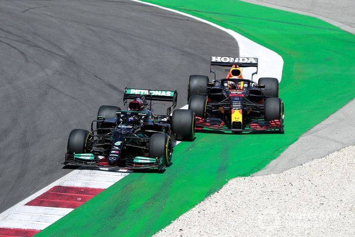 Lewis Hamilton, Mercedes W12, Max Verstappen, Red Bull Racing RB16B