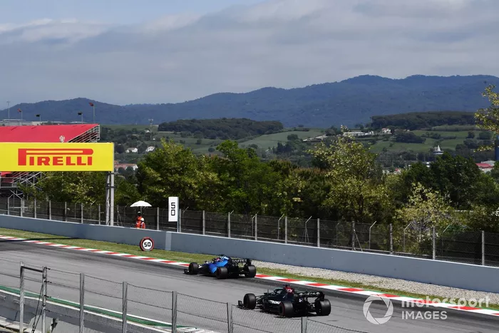 George Russell, Williams FW43B, Lewis Hamilton, Mercedes W12