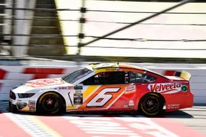  Ryan Newman, Roush Fenway Racing, Ford Mustang Oscar Mayer / Velveeta