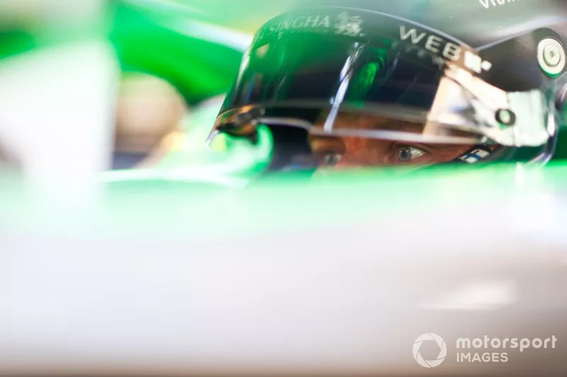 Valtteri Bottas, Stake F1 Team Kick Sauber, dans son cockpit