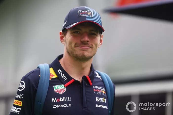  Max Verstappen, Red Bull Racing, llega a la pista