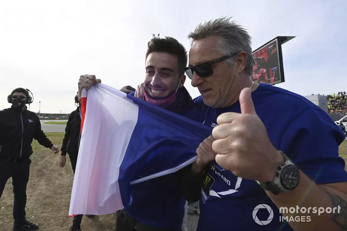 El Campeón del Mundo Fabio Quartararo, Yamaha Factory Racing celebra