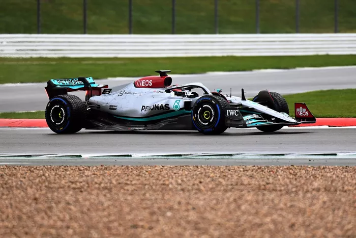George Russell, Mercedes W13
