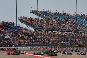 Will Power, Team Penske Chevrolet Scott McLaughlin, Team Penske Chevrolet David Malukas, Dale Coyne Racing con HMD Honda Colton Herta, Andretti Autosport con Curb-Agajanian Honda, salida