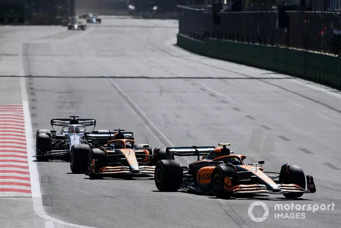 Lando Norris, McLaren MCL36, Daniel Ricciardo, McLaren MCL36, Pierre Gasly, AlphaTauri AT03