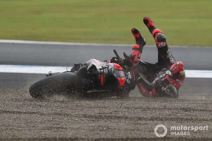 Maverick Viñales, caída del Aprilia Racing Team