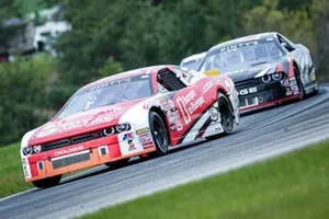 #74 Kevin Lacroix leads #47 L.P. Dumoulin