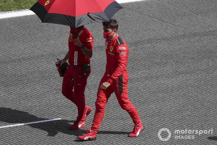 Charles Leclerc, Ferrari, sulla griglia di partenza