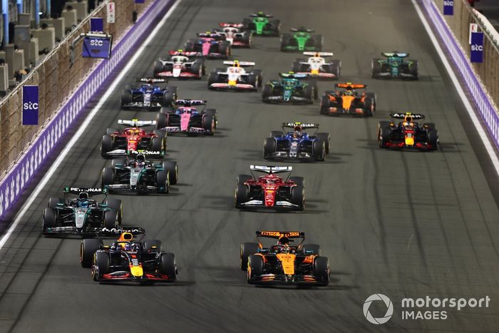 Oscar Piastri, McLaren, Max Verstappen, Red Bull Racing, George Russell, Mercedes