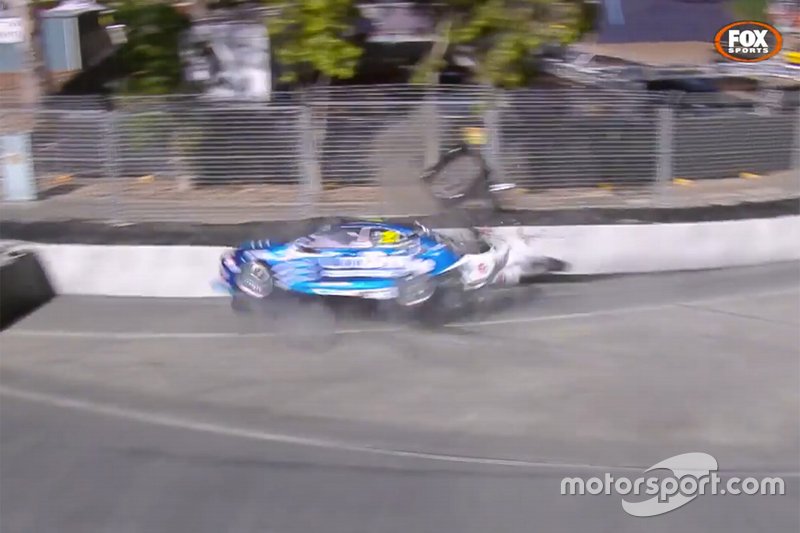 Аварія Маколі Джонса, Brad Jones Racing