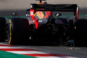Max Verstappen, Red Bull Racing RB15 vonken