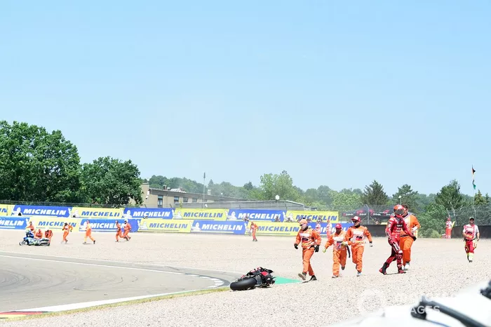 Caídas de Francesco Bagnaia, Ducati y Alex Rins, Suzuki MotoGP