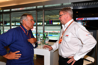Giorgio Piola, Technical Journalist and Ross Brawn, Formula One Managing Director of Motorsports at F1 Hall of Fame