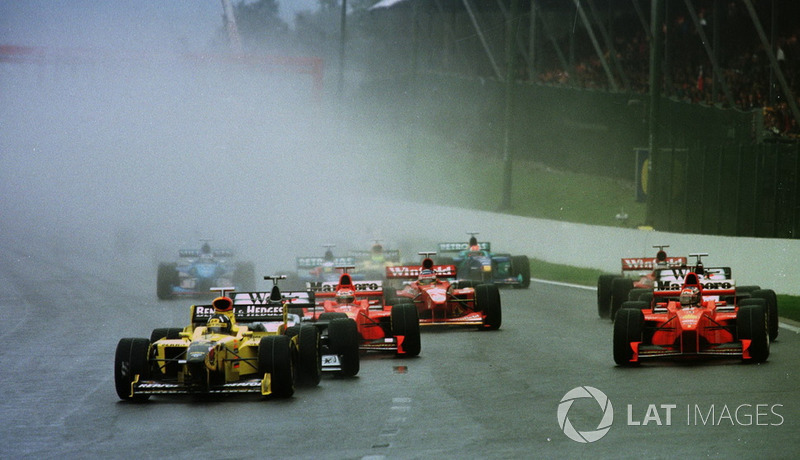 Start zum GP Belgien 1998 in Spa: Damon Hill, Jordan 198, führt