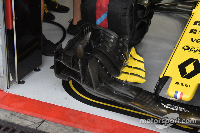 Renault F1 front wing technical detail