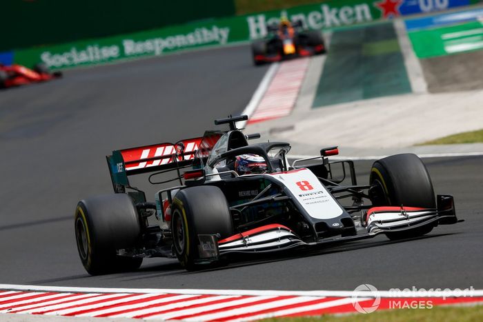 Romain Grosjean, Haas VF-20, Alex Albon, Red Bull Racing RB16 